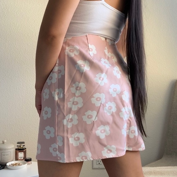 shein pink floral mini skirt - Picture 5 of 11
